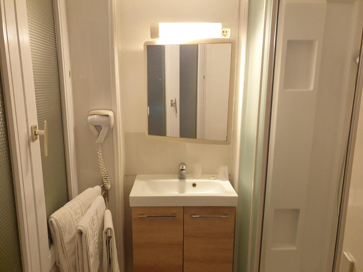 Le Royalty Hotel Angers Kültér fotó