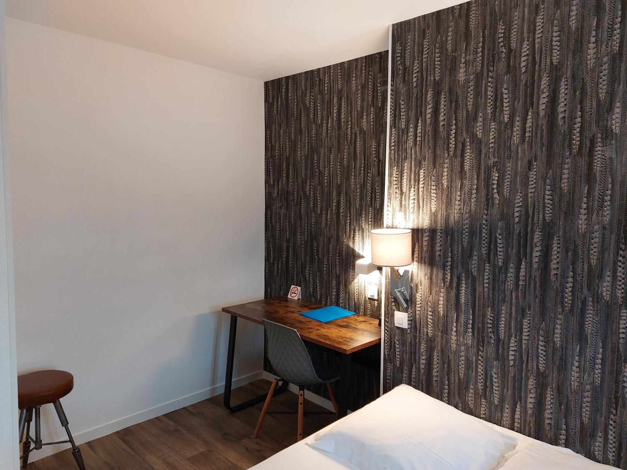 Le Royalty Hotel Angers Kültér fotó